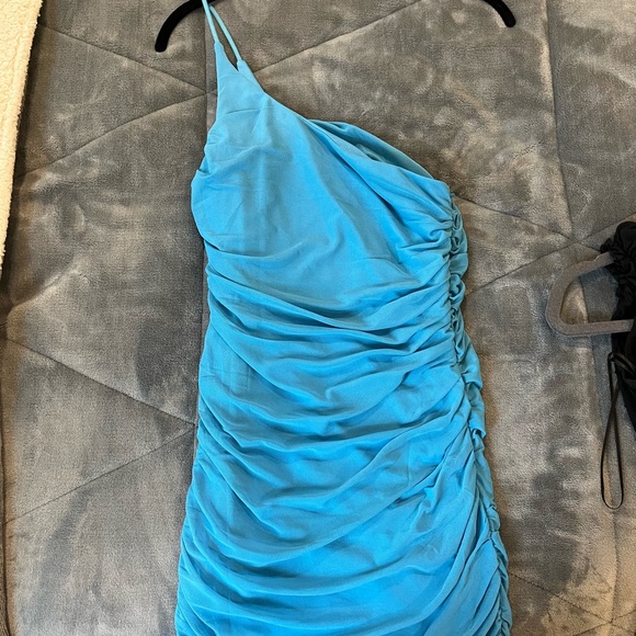Princess polly blue one shoulder mini dress - Picture 2 of 3